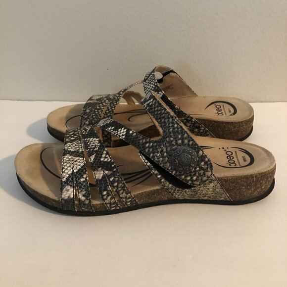 Abeo Baina Snake Print Sandals - Picture 4 of 7